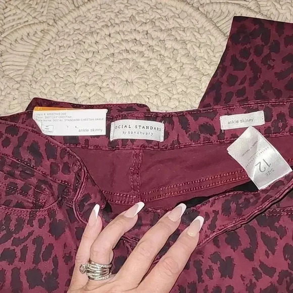Social Standard by Sanctuary Sketchy Cheetah Ankle Skinny NWT - Picture 3 of 4